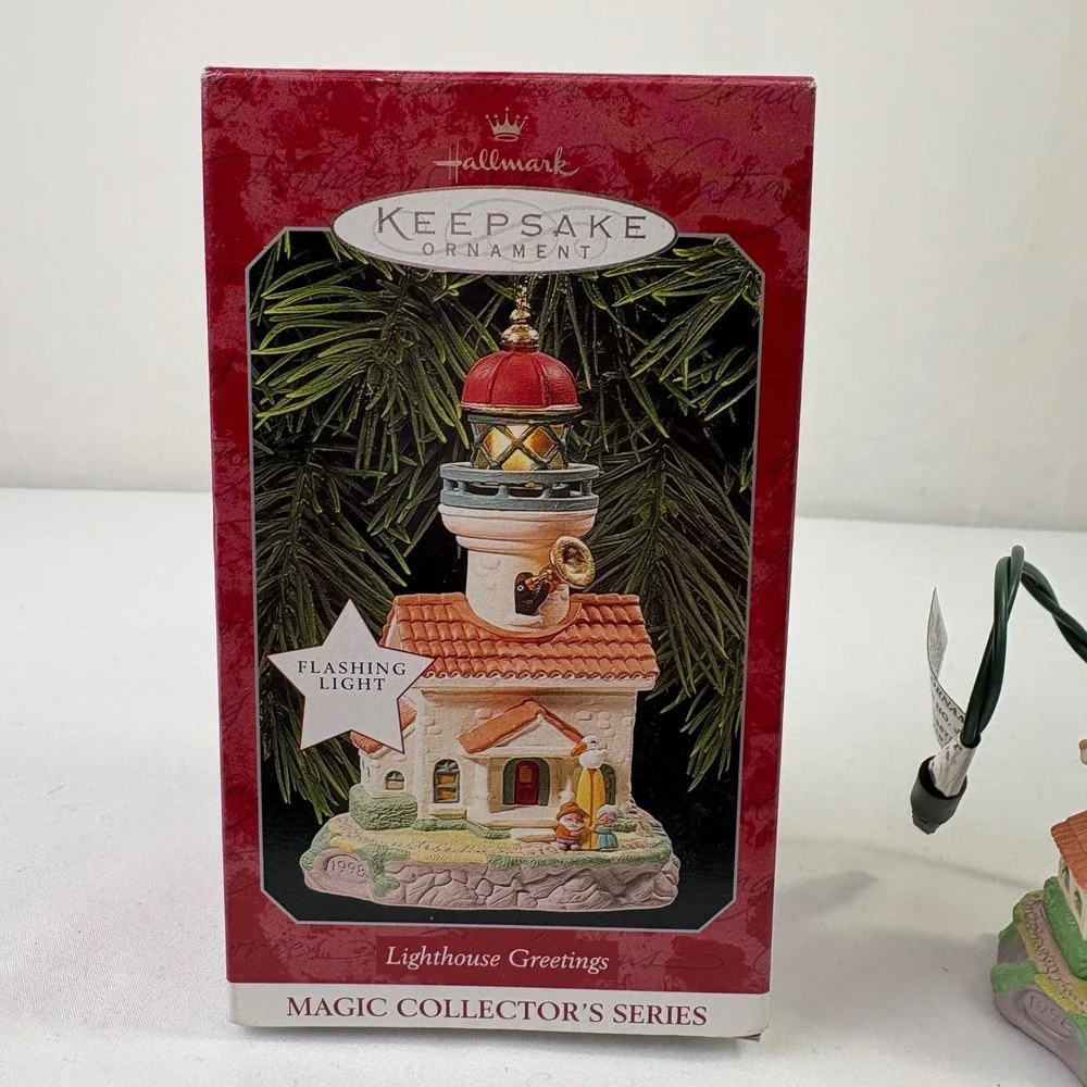 Hallmark‎ Keepsake Ornament Lighthouse Greetings # 2 1998 Magic Flashing Light